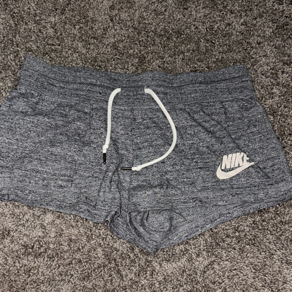 Nike Gray Lounge Shorts Women’s Size M